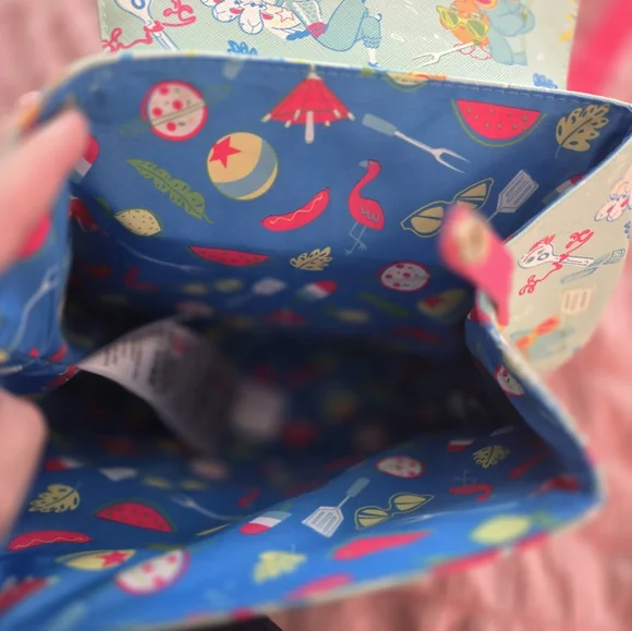 Disney Lounge Fly summer picnic toys tory  with Pink Straps - Picture 4 of 5